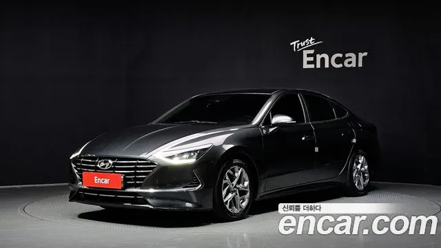 Hyundai Sonata 2.0 — photo 1 of 20