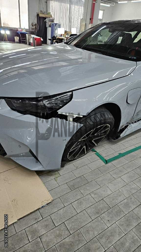 2025 BMW M5, photograph 2