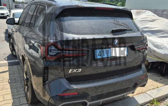 2023 BMW iX3 M Sport, photograph 2