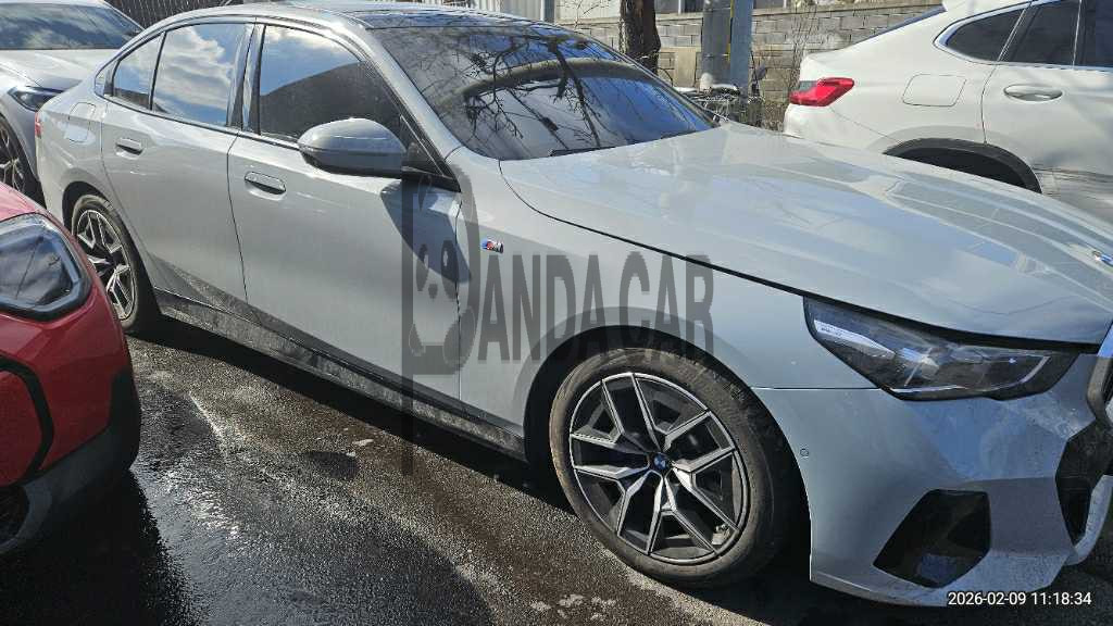 2025 BMW 523d, photograph 4