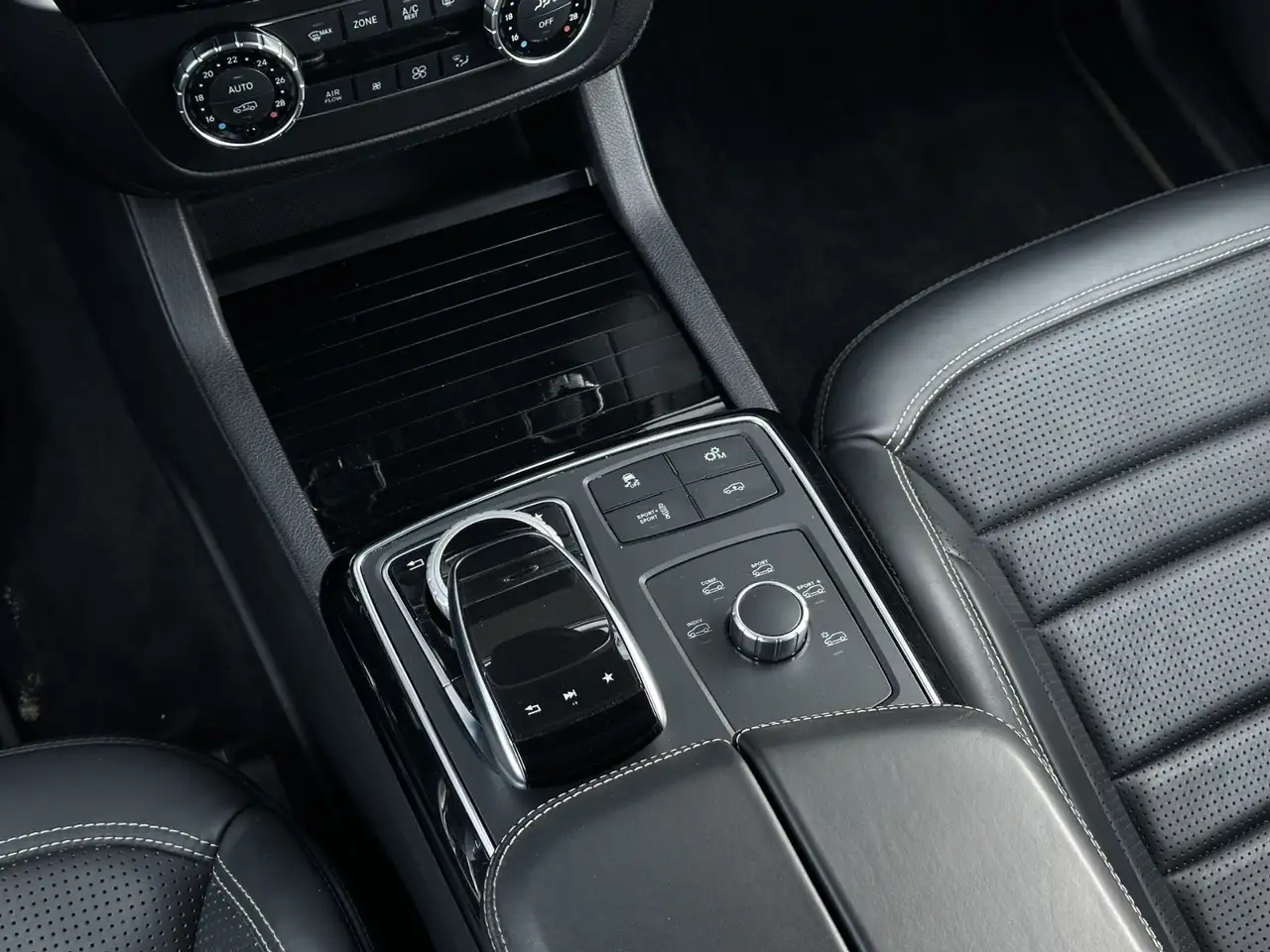 2019 Mercedes-Benz GLS 63 AMG GLS63 AMG 4MATIC°AIR°DIST°MASS°AHK°7SITZ°, photograph 9
