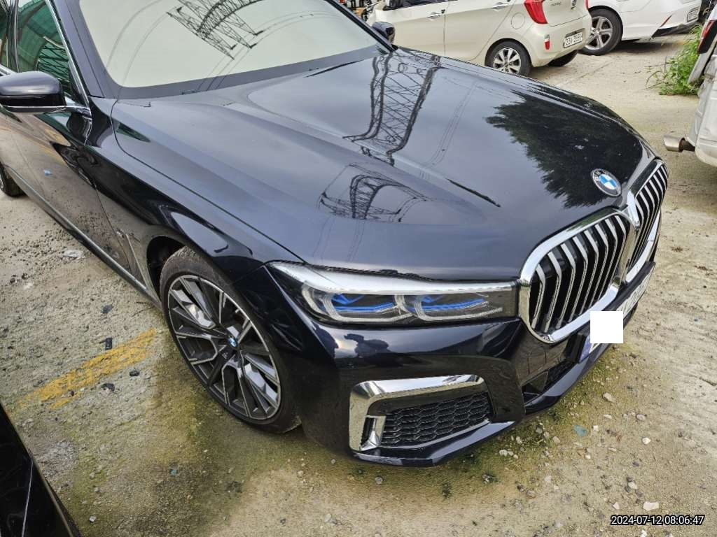 2022 BMW 730Ld xDrive, photograph 2