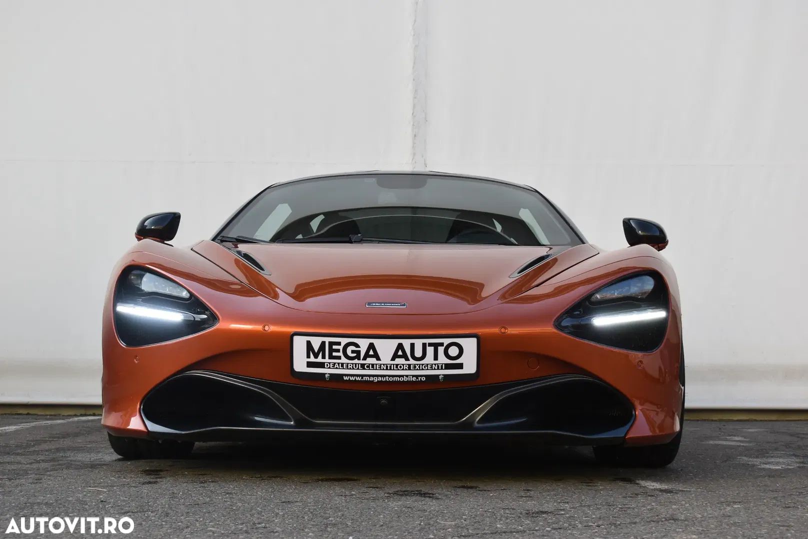 2017 McLaren 720S, photograph 5