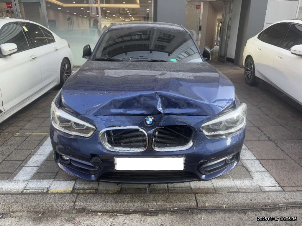 2019 BMW 118d Sport WLTP, photograph 1