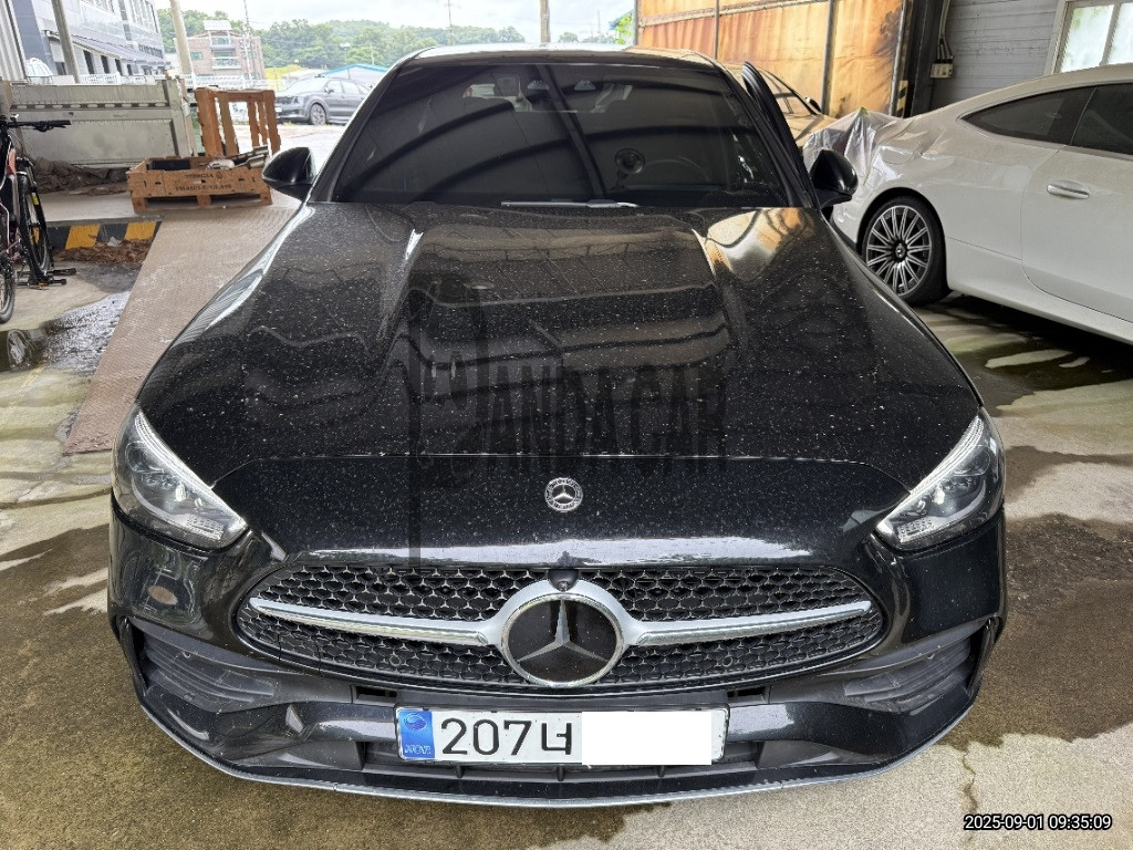 2024 Mercedes-Benz C 300 4MATIC, photograph 1
