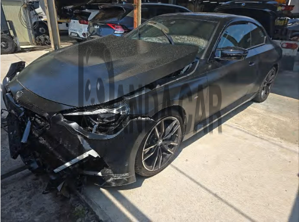 2025 BMW M240i xDrive Coupe, photograph 1