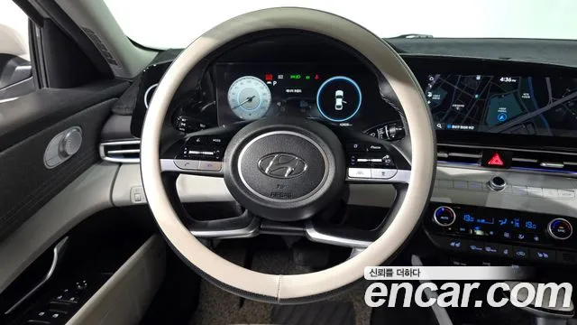 2020 Hyundai AVANTE Inspiration, photograph 5