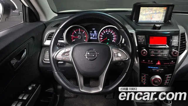2016 KG_Mobility_Ssangyong TIBOLI Diesel VX 2WD, photograph 6