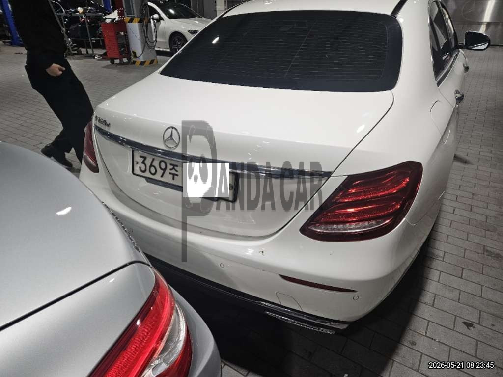 2019 Mercedes-Benz E220 d, photograph 6