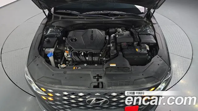 2021 Hyundai Grandeur 2.5, photograph 2