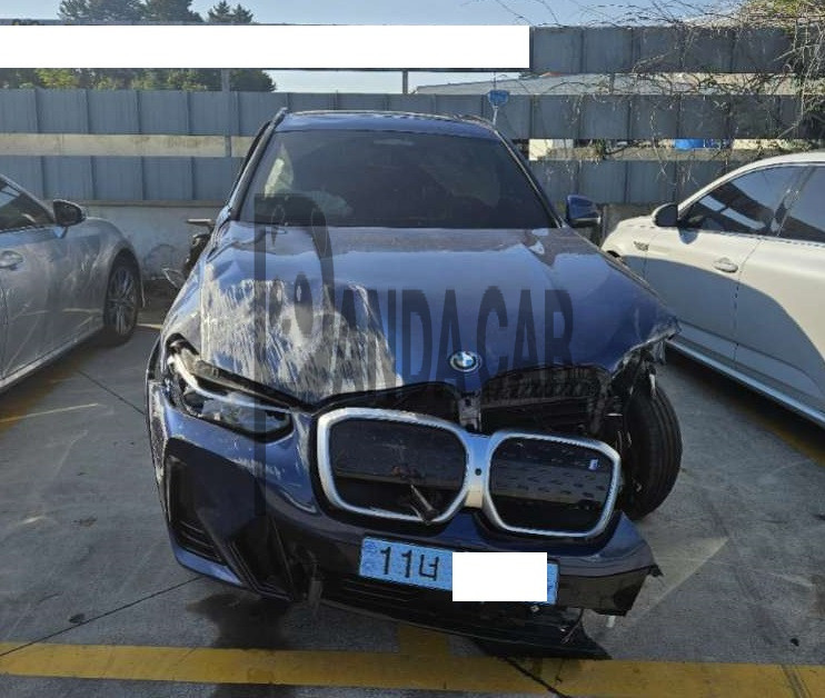 2025 BMW iX3 M Sport, photograph 1