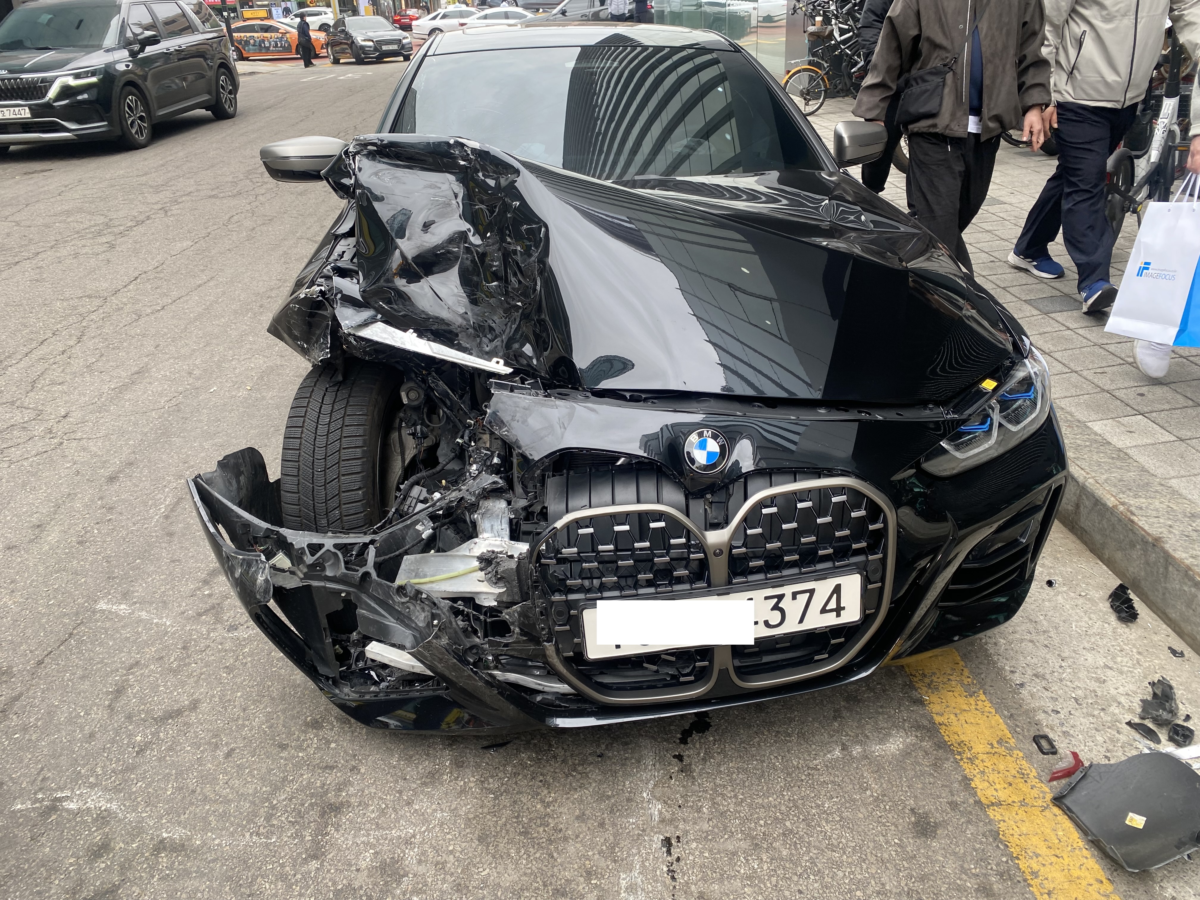2024 BMW M440i xDrive, photograph 1