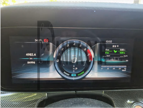 2019 Mercedes-Benz E350 4Matic, photograph 3