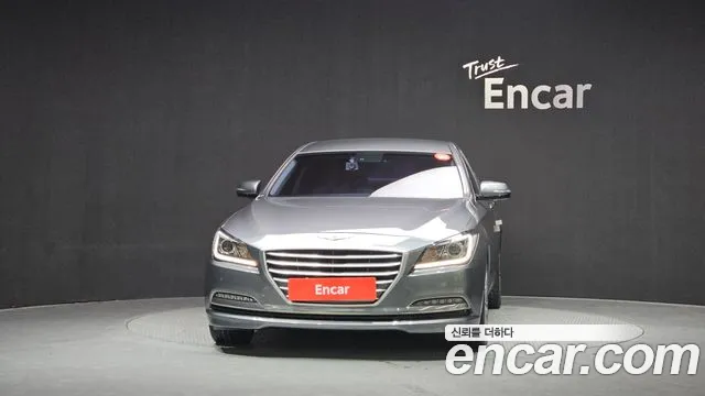 2014 Hyundai Genesis G330 Modern, photograph 3