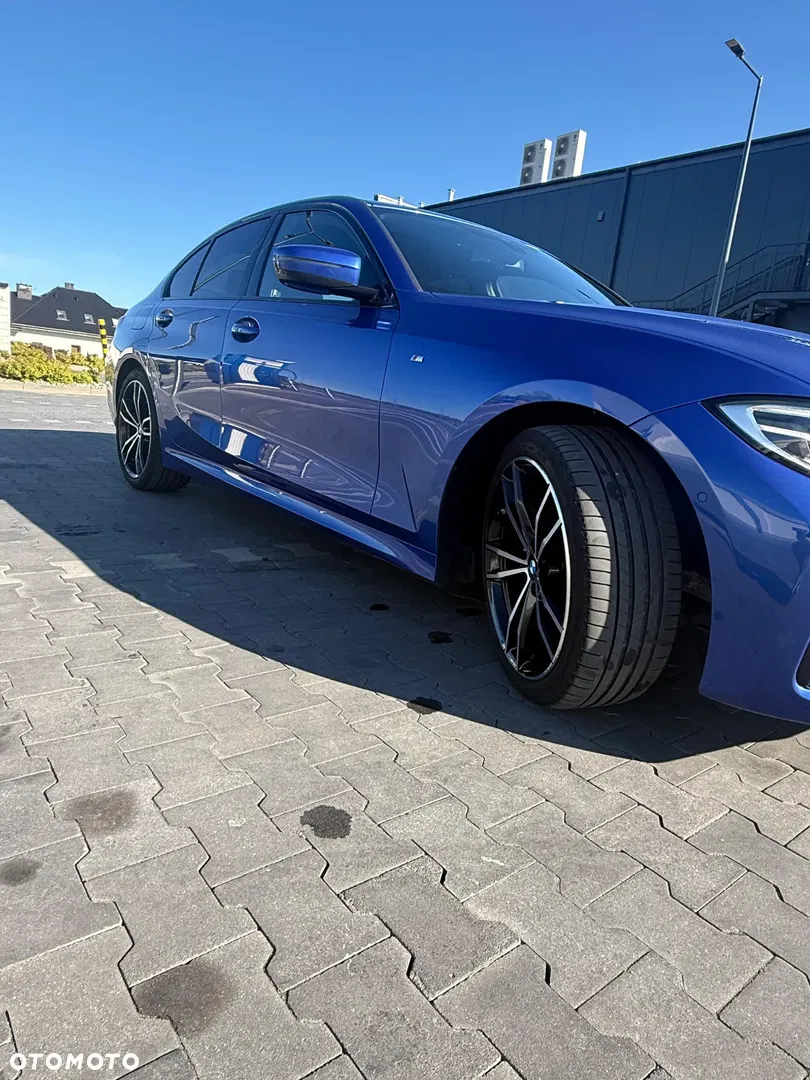 2021 BMW Seria 3 320d mHEV, photograph 4