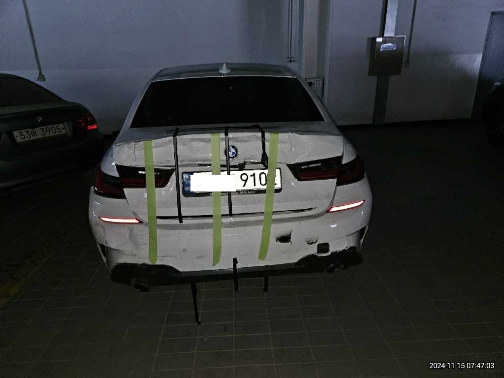 2022 BMW 320i, photograph 4