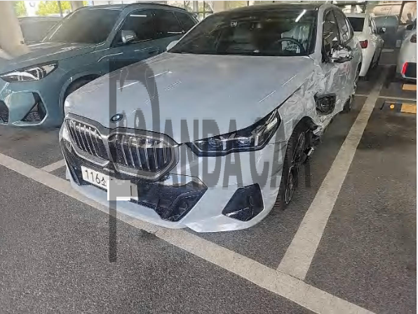 2024 BMW 530e, photograph 1