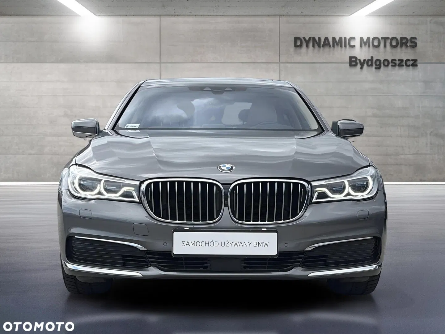 2016 BMW Seria 7 750Li xDrive, photograph 8