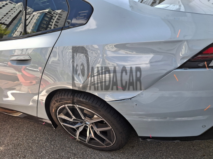 2025 BMW 520i, photograph 4