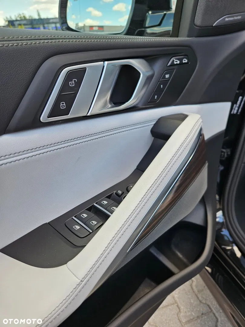 2025 BMW X6, photograph 10