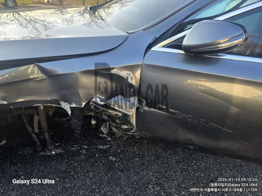 2019 Mercedes-Benz E220 d, photograph 4
