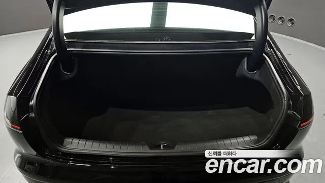 2023 Hyundai Grandeur Premium, photograph 4