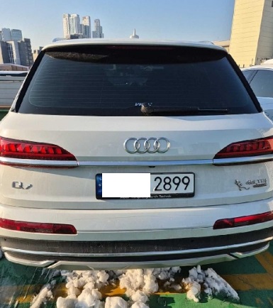 2020 Audi Q7 45 TDI quattro, photograph 1