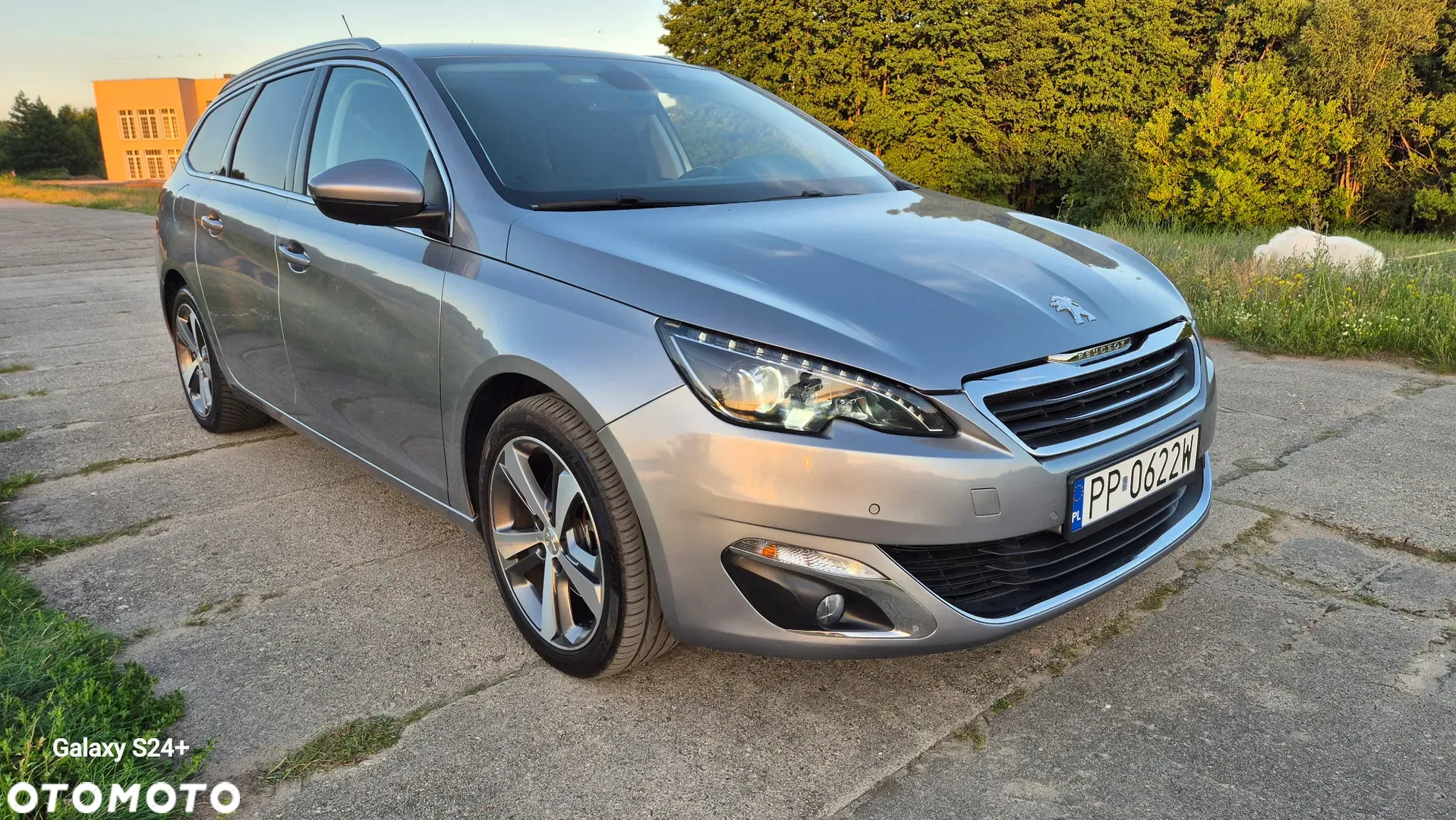 2016 Peugeot 308 BlueHDi 150 Stop & Start Allure, photograph 6