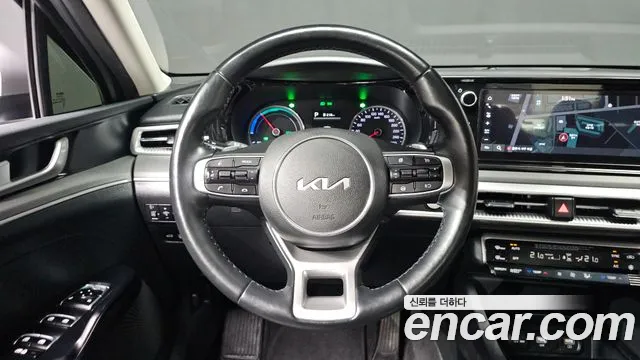2021 Kia K5 Prestige, photograph 10