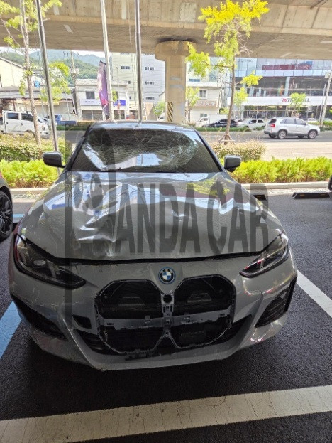 2026 BMW i4 eDrive40, photograph 1