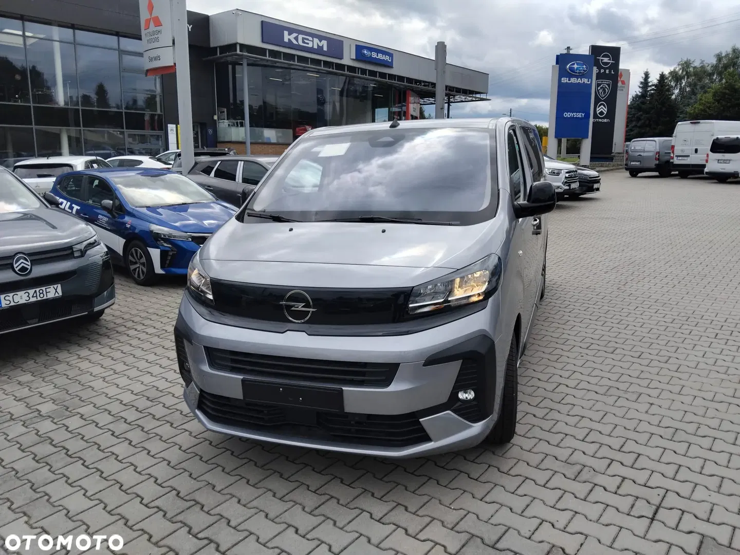 2026 Opel Zafira 2.2 Diesel XL Business, photograph 2