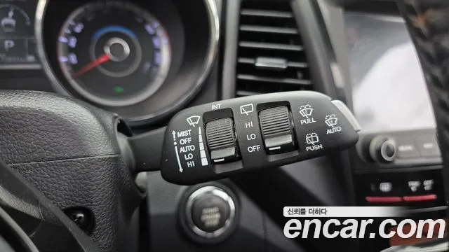 2017 KG_Mobility_Ssangyong TIBOLI Diesel RX 2WD, photograph 8