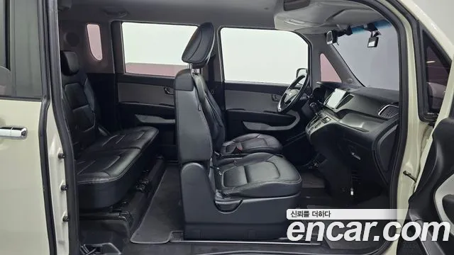 Kia RAY Prestige — photo 1 of 20