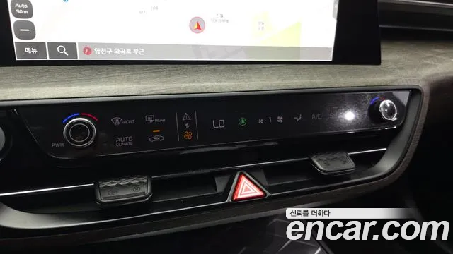 Kia K8 2.5 Gasoline 2WD — photo 1 of 35
