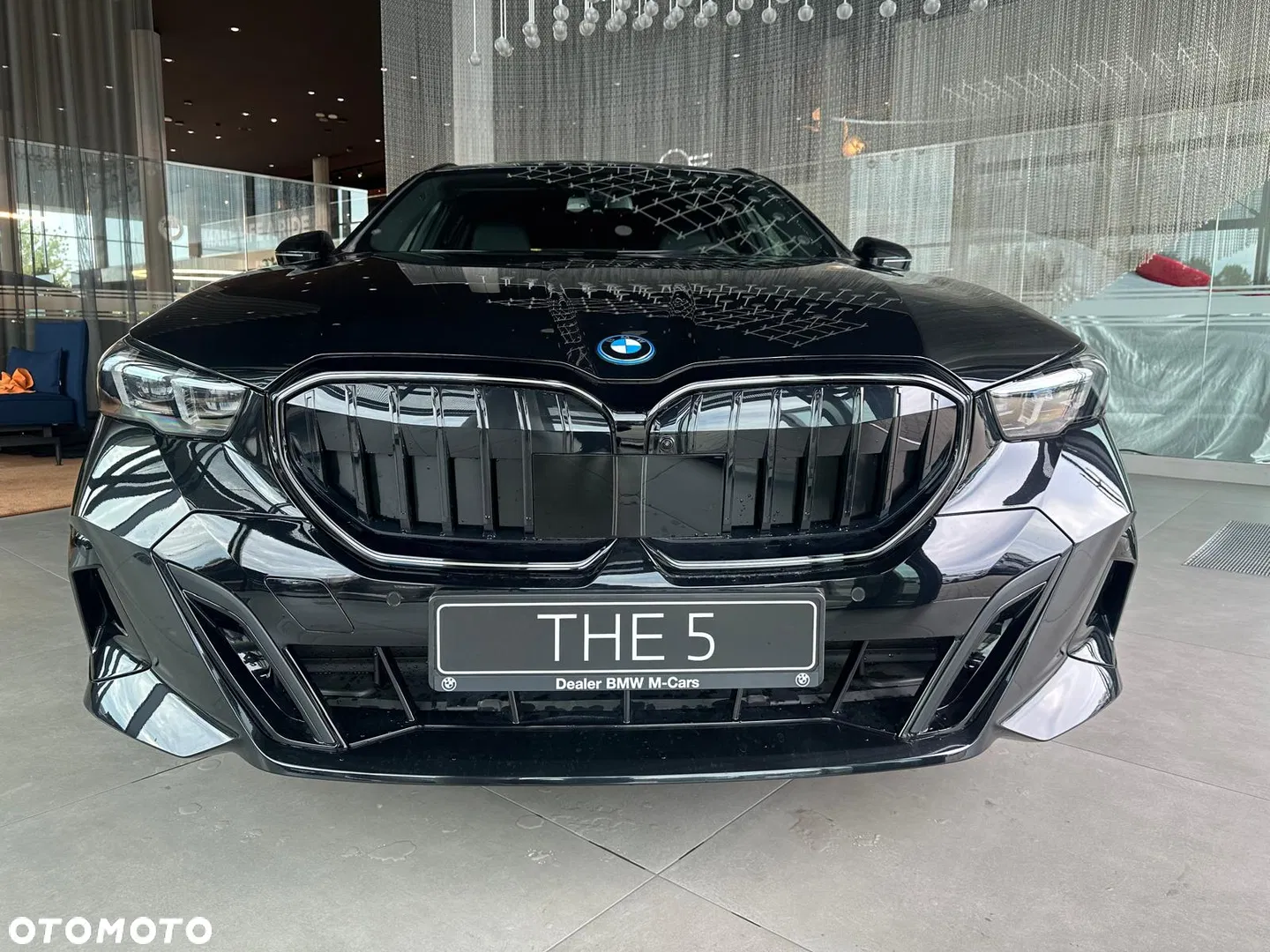 2025 BMW Seria 5 530e xDrive PHEV M Sport, photograph 9