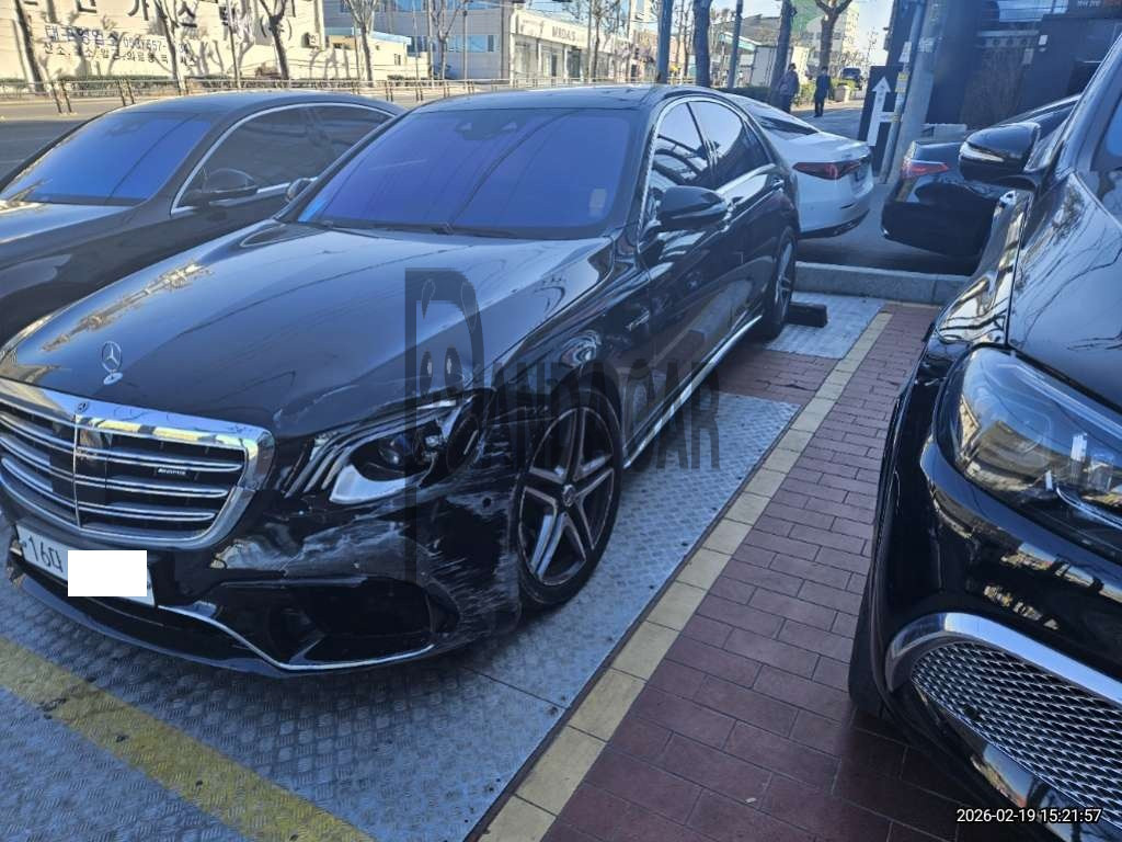 2018 Mercedes-AMG S63 4Matic + L, photograph 4