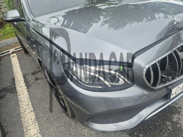 2018 Mercedes-Benz E200, photograph 4
