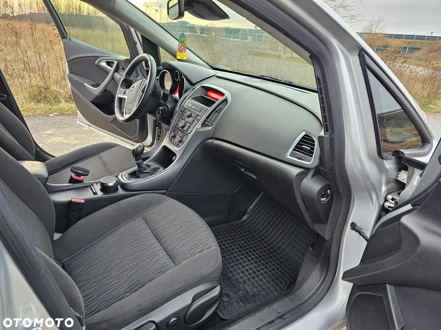 2013 Opel Astra 1.4 T Active, photograph 12