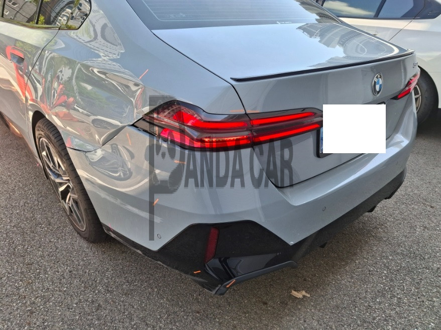 2025 BMW 520i, photograph 3