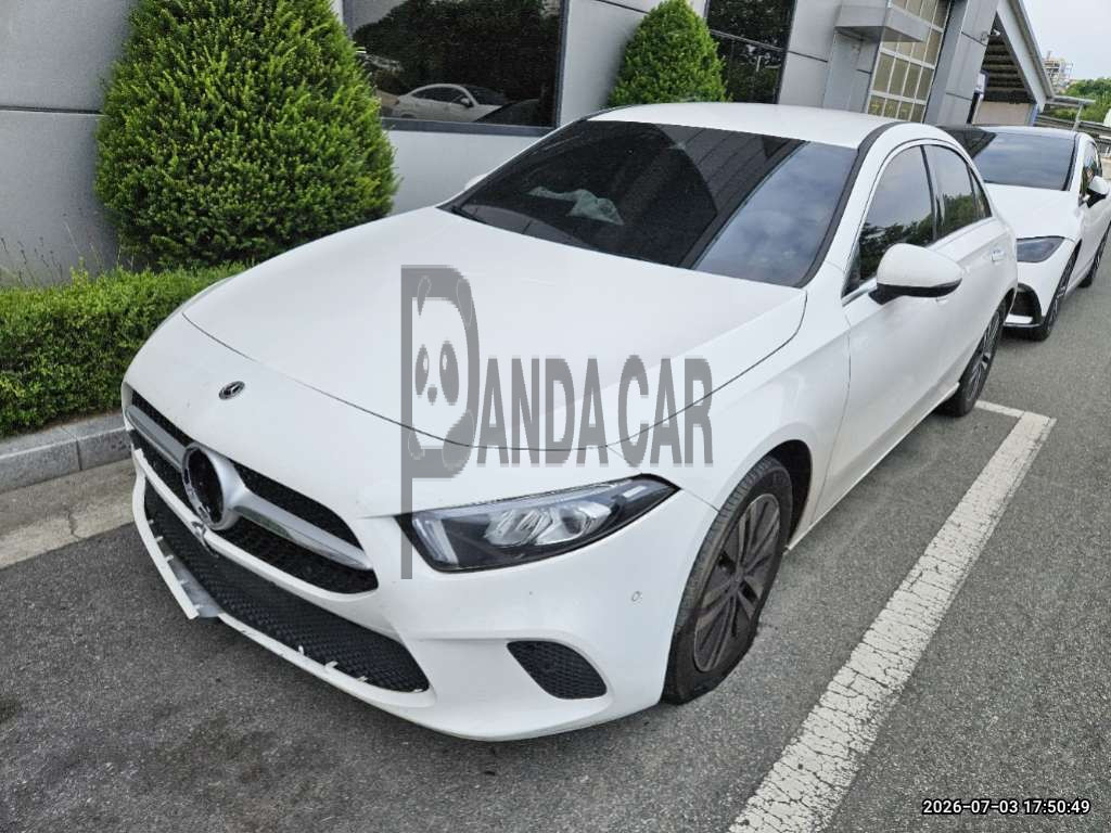 2023 Mercedes-Benz A220 Sedan, photograph 5