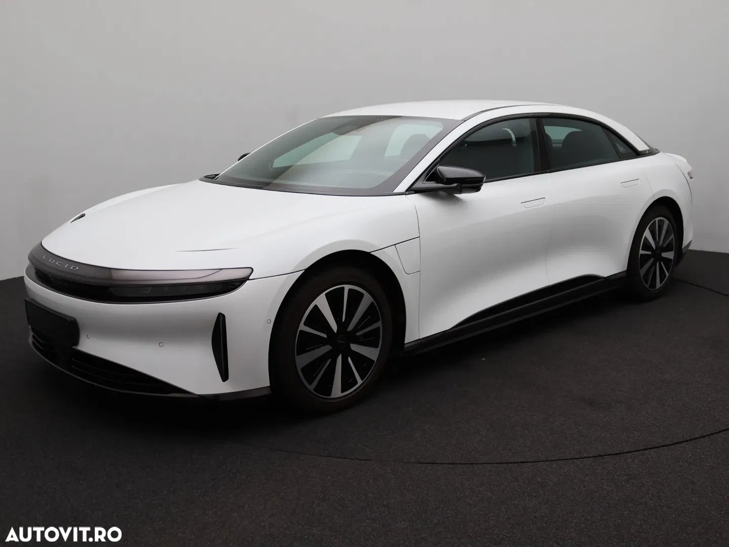 2024 Lucid Air AWD Touring, photograph 1