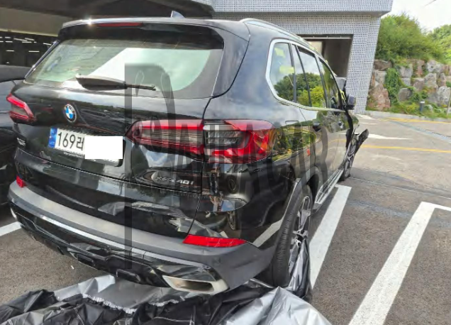 2023 BMW X5 xDrive40i, photograph 1