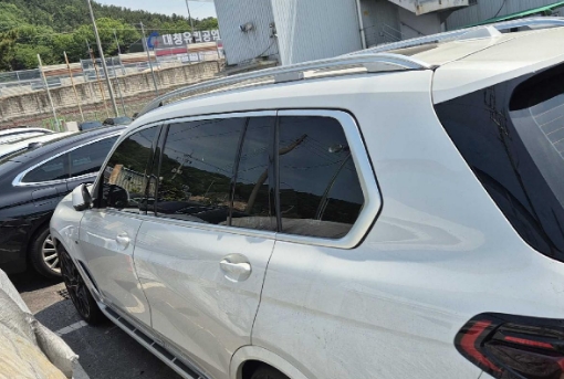 2025 BMW X7 xDrive40i, photograph 10