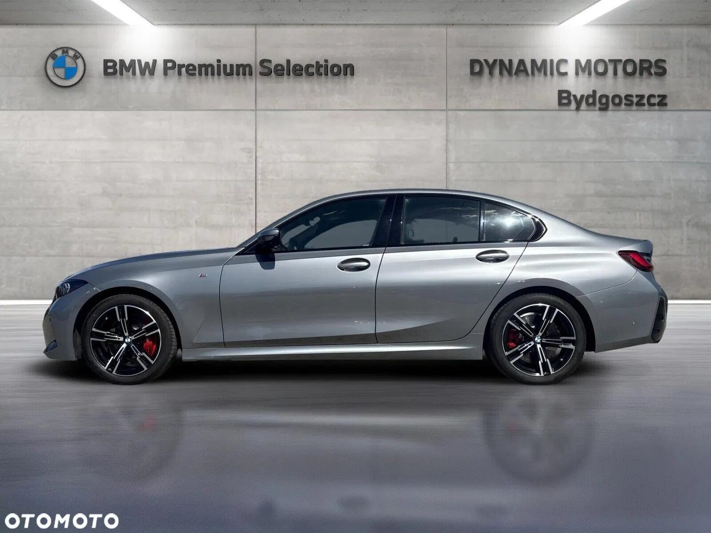 2025 BMW Seria 3 330i xDrive M Sport sport, photograph 3