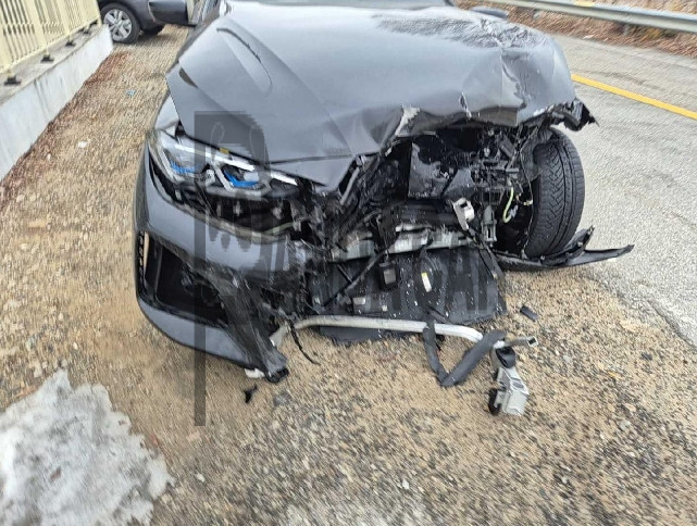 2024 BMW i4 eDrive40, photograph 2