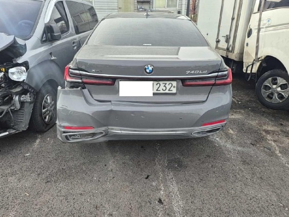 2020 BMW 730Ld xDrive Design Pure Excellence, photograph 1