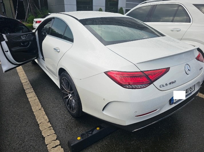 2021 Mercedes-Benz CLS450 4MATIC, photograph 3