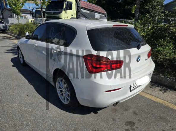 2017 BMW 118d, photograph 4