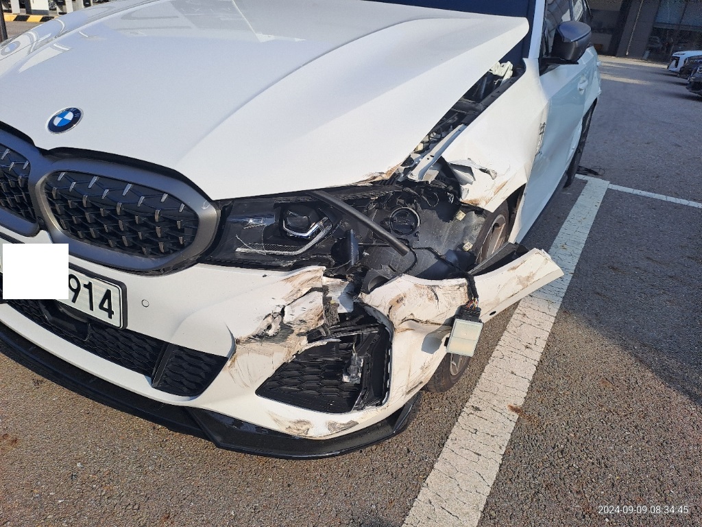 2021 BMW M340i, photograph 3