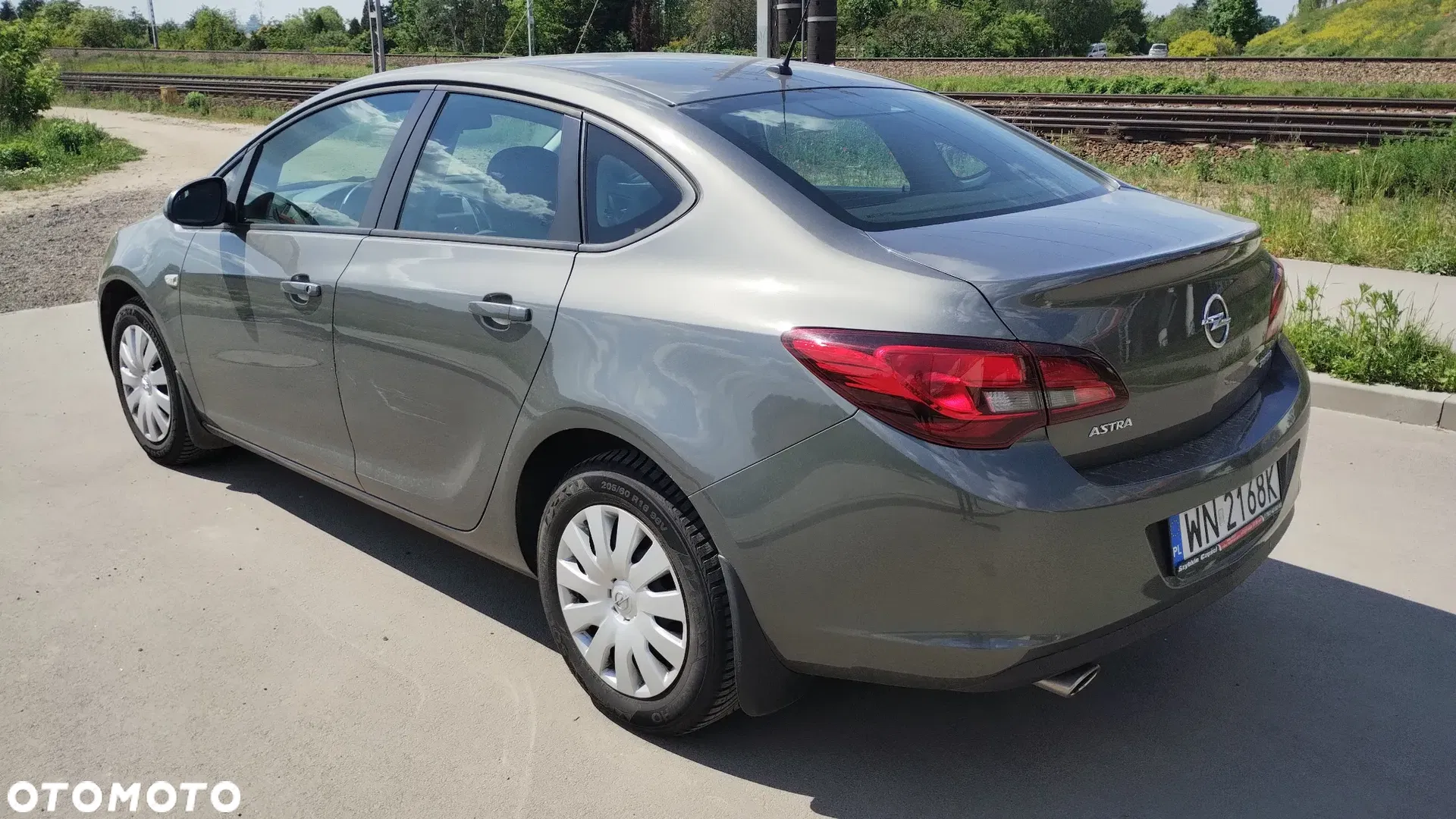 2017 Opel Astra 1.4 T EU6, photograph 3